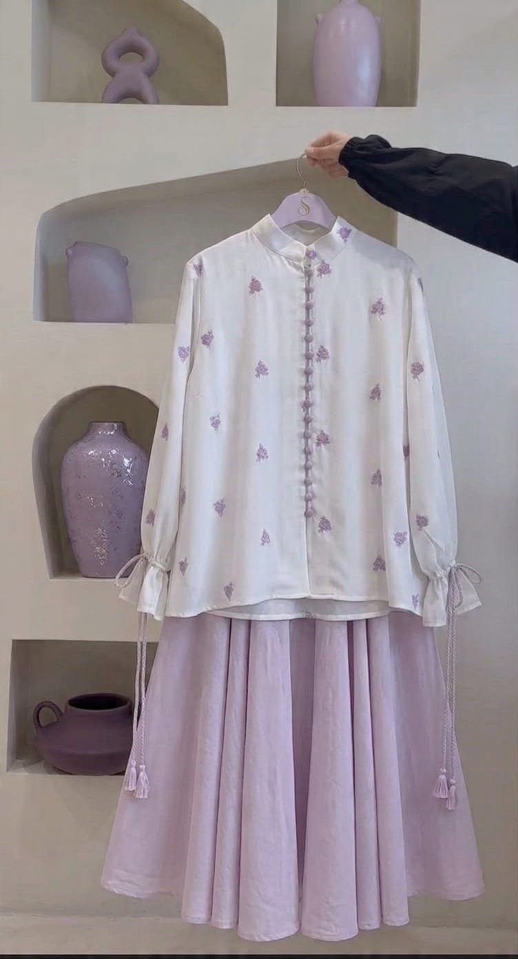 Ivory & Soft Lilac Floral Embroidered Lawn 2-Piece Suit (With Potli Buttons, Tassel Cuffs & Flared Bottoms)