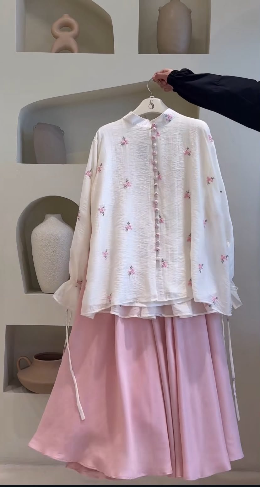 Ivory & Soft Pink Floral Embroidered Lawn 2-Piece Suit (With Potli Buttons, Tie Cuffs & Flared Bottoms)