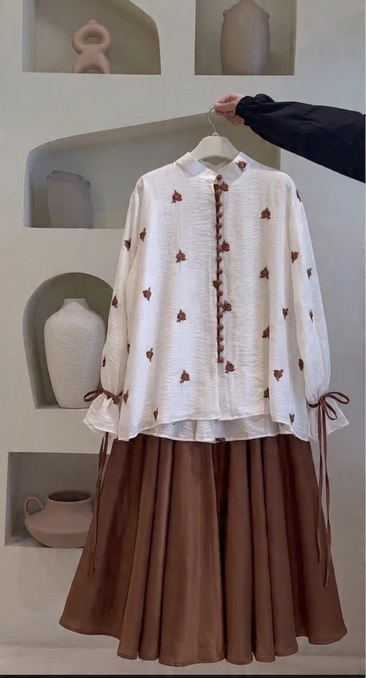 Ivory Floral Embroidered Lawn 2-Piece Suit (With Button Placket, Tie Cuffs & Flared Bottoms)